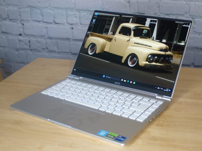 Portatil Gigabyte Aero 14 - Image 2